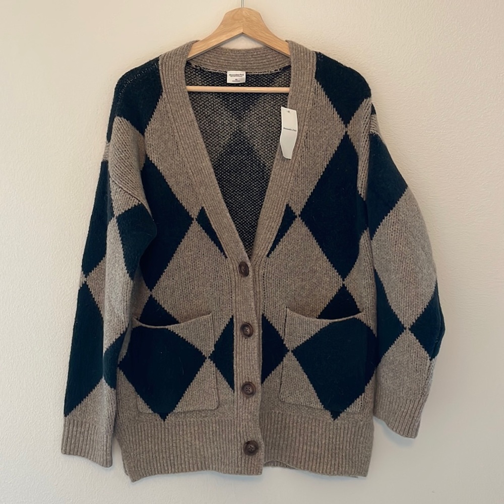Abercrombie argyle cardigan xs NWT navy gray